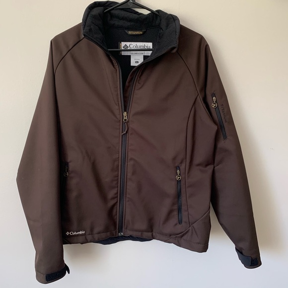 ⭐️HP⭐️Columbia Titanium Jacket Womens Brown size L - Picture 1 of 4
